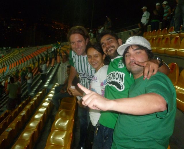 "Nacional rules!" "Nacional rules!"