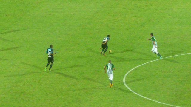 Millonarios attacking Millonarios tries to mount an attack, something the Bogotá team struggled to do most of the night against Nacional.