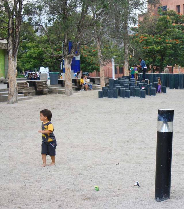 Parque de Los Pies Descalzos Siempre se siente bien tener la arena bajo tus pies descalzos.