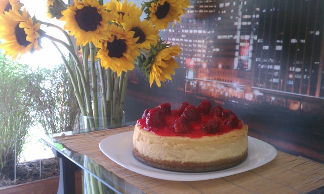 Java Bean Cafe How about a strawberry cheesecake for dessert at your family Christmas party?