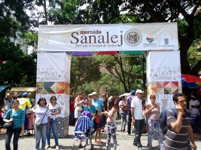 Entrance San Alejo Handicraft Market