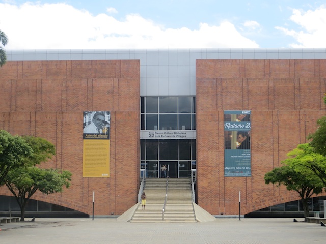 Luis Echavarría Villegas Library EAFIT’s Luis Echavarría Villegas Library
