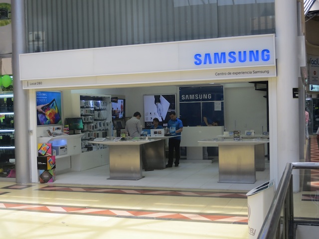 Samsung store Samsung store in Monterrey mall