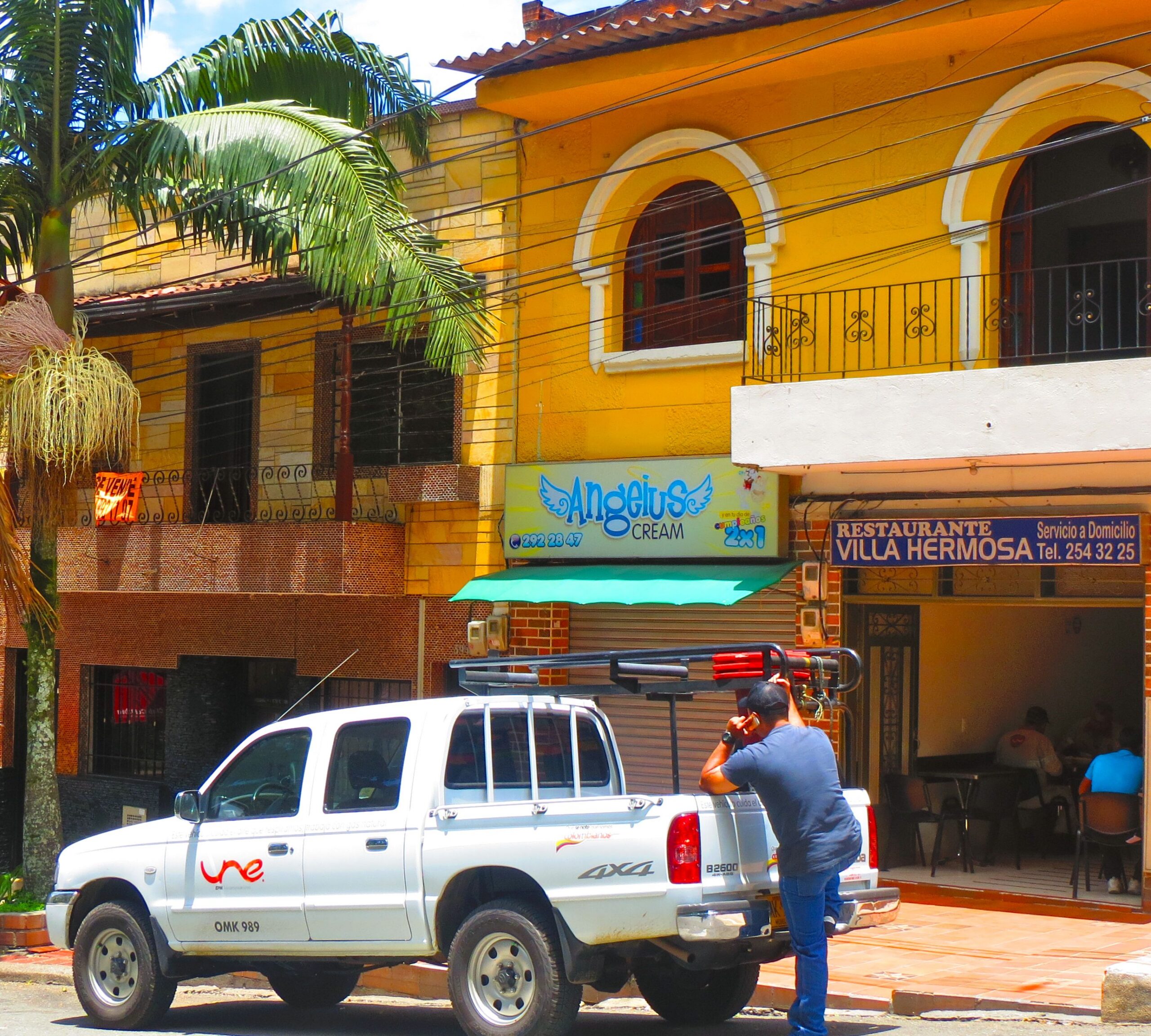 Even around the main plaza, Villa Hermosa is usually pretty mellow. 