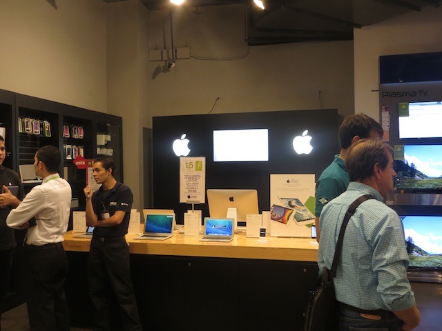 Apple section in Falabella at San Diego mall