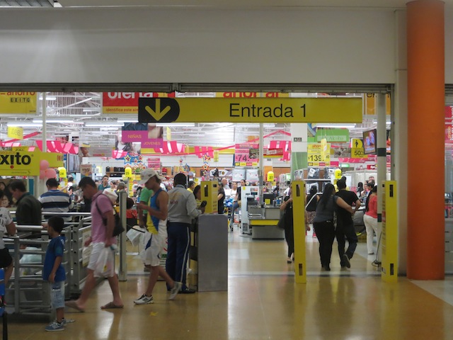 Exito Exito supermarket in Puerta del Norte