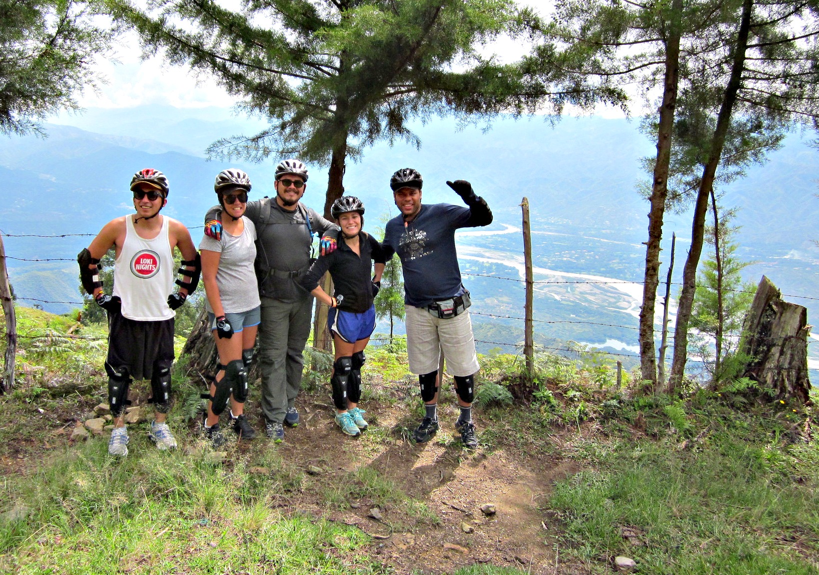 Group photo Group photo with Colombian Bike Junkies