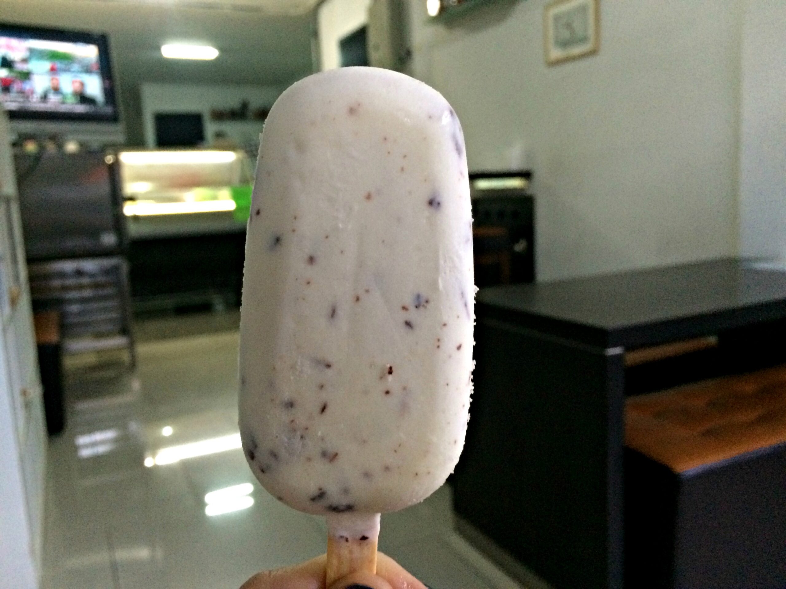 Stracciatella bar Stracciatell gelato at Edel Eis