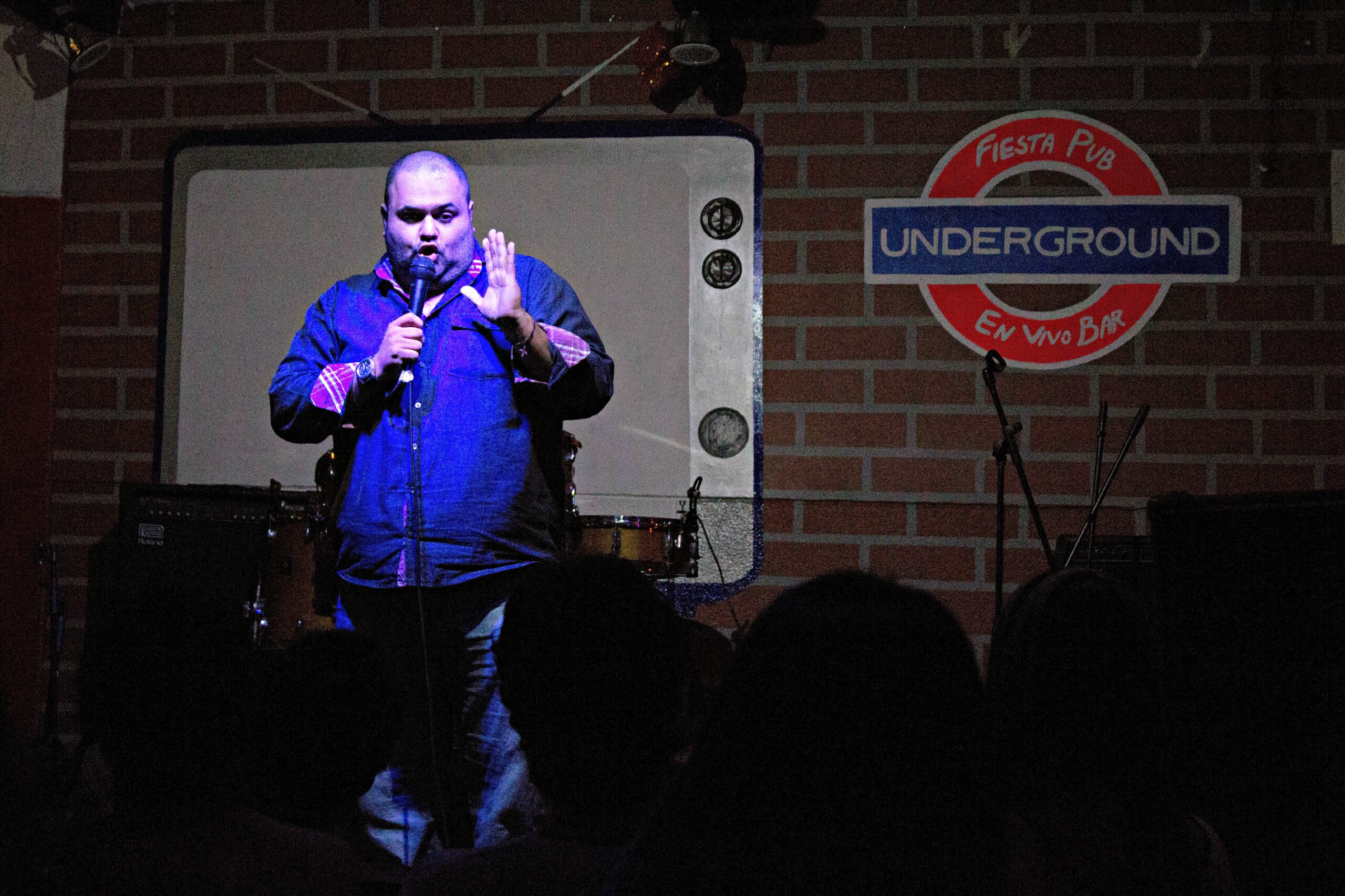 Checho «el malo» Checho «el malo» en el escenario en Underground