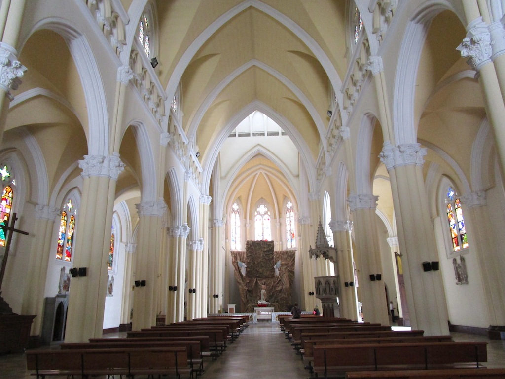 Nave The Central Nave inside Iglesia Nuestra Señora del Perpetuo Socorro