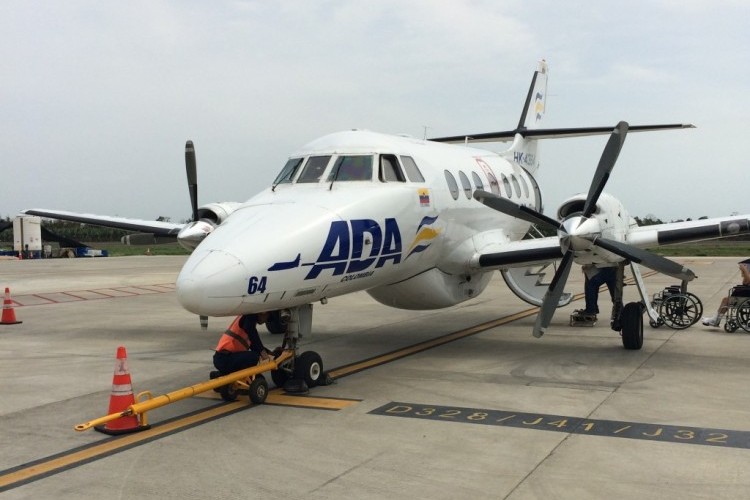 Avión pequeño La opción de vuelo desde Medellín