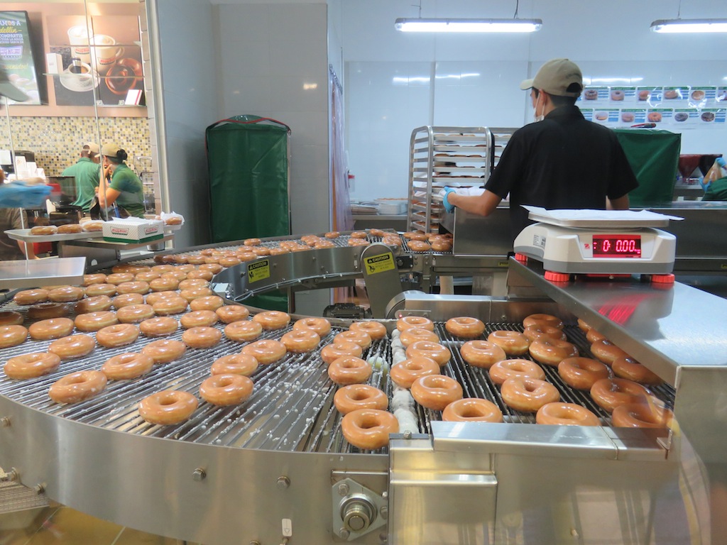 La máquina de fabricación de donas de Krispy Kreme