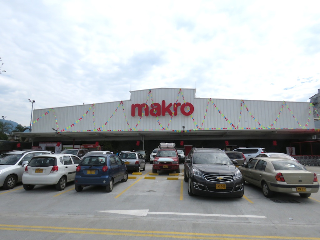 The front of the new Makro store