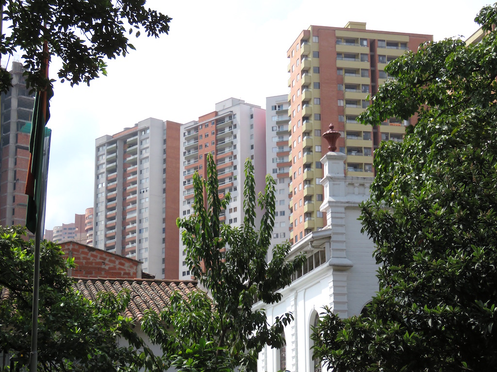 Edificios de apartamentos en Sabaneta