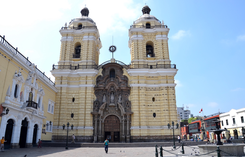 Iglesia y Convento de San Francisco in Lima, photo by Avodrocc