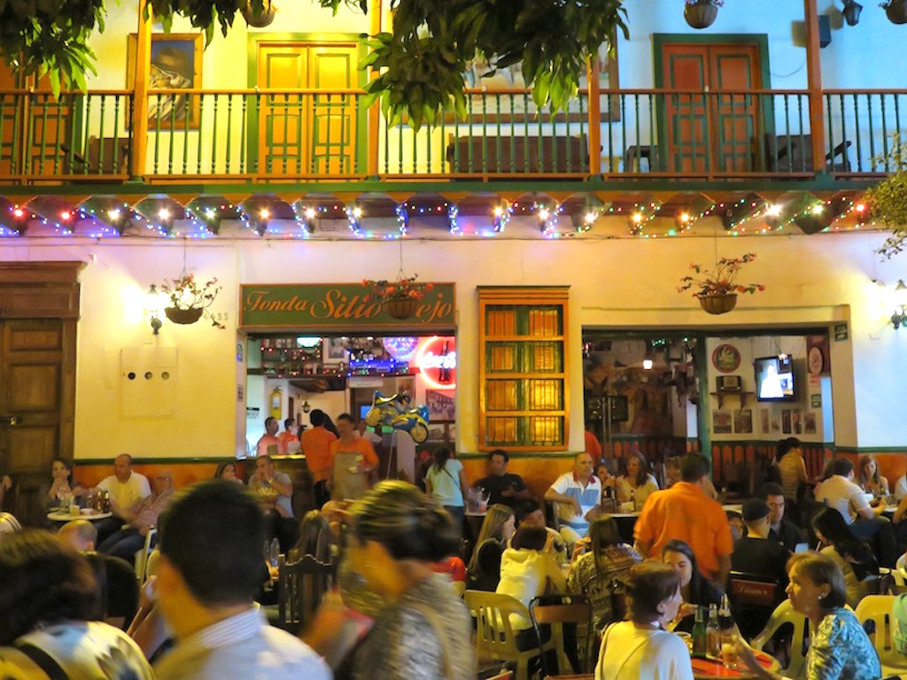 Bar Fonda Sitio Viejo en Parque Sabaneta