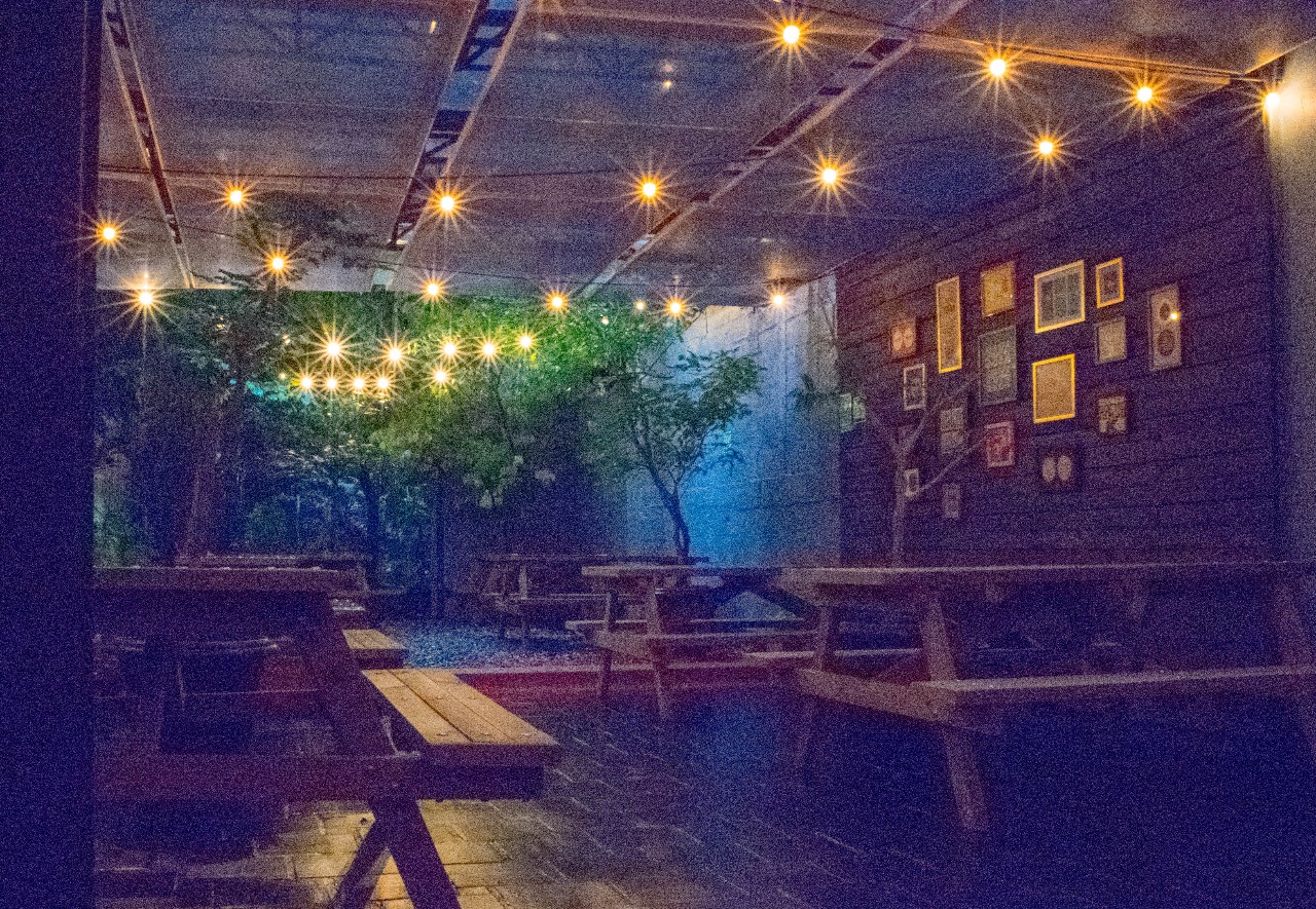 Beer garden style at El Cervesario