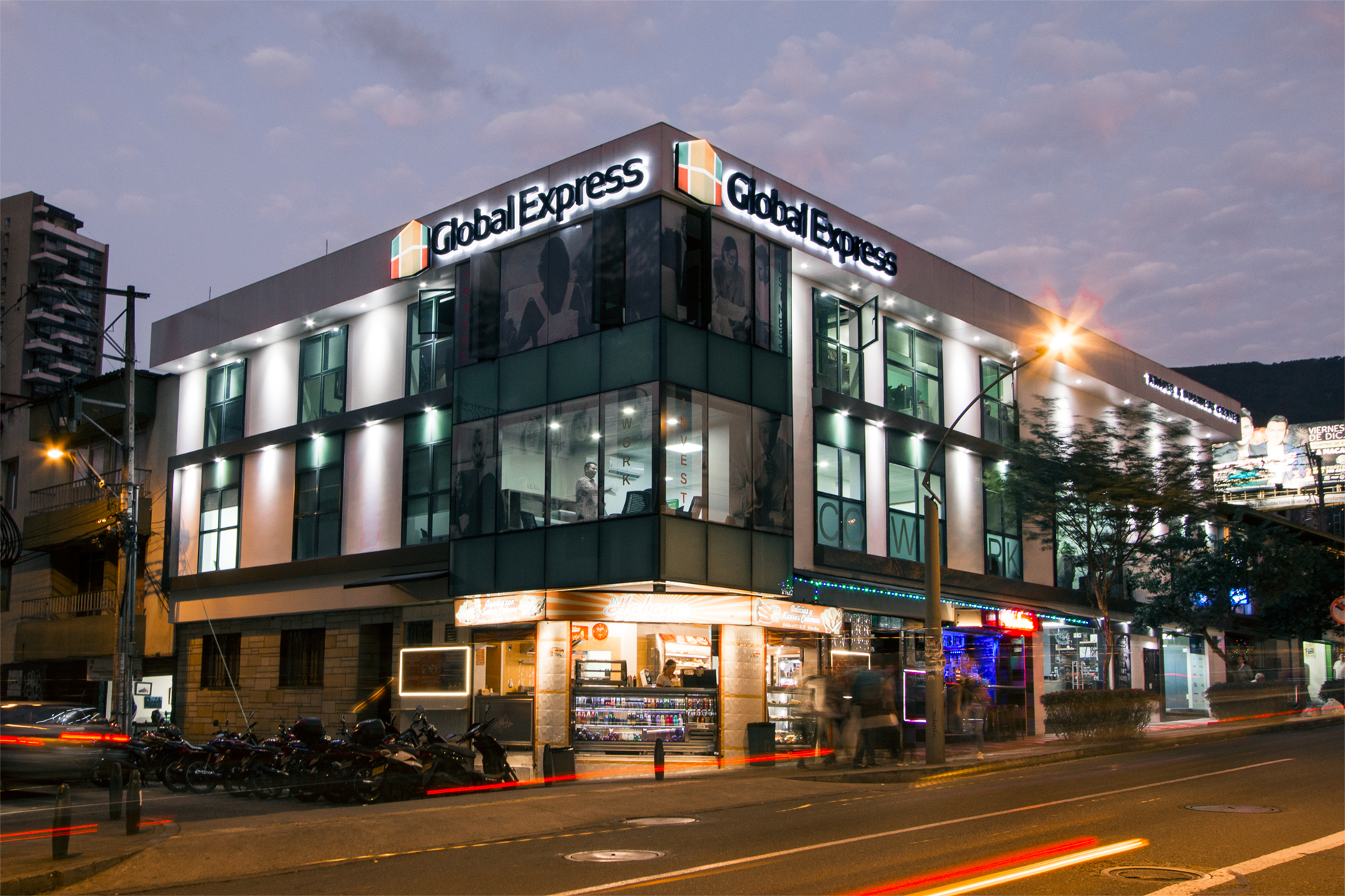 Global Express tiene una gran ubicación en esquina justo en la Calle 10 (foto cortesía de Global Express)