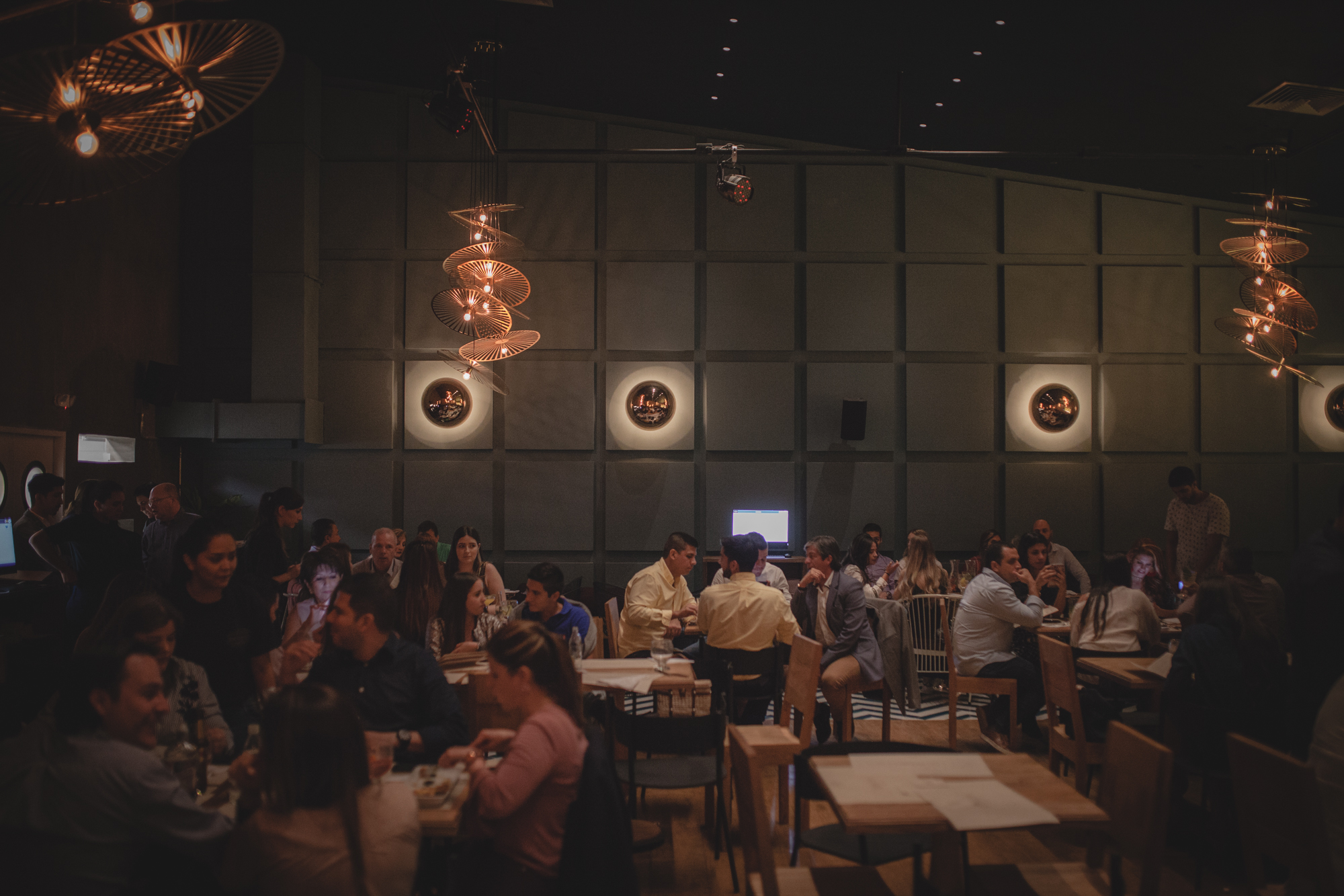 Big open dining area at Bardesono