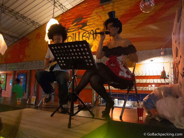 Live music Artistas en vivo disfrazados por Halloween