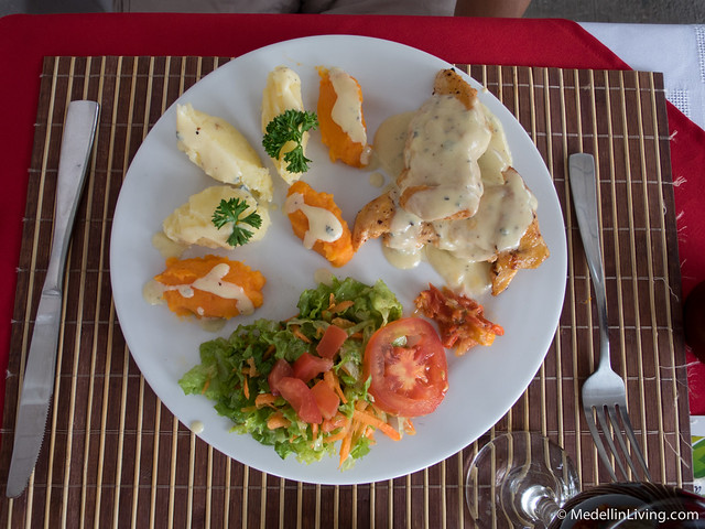 Chicken in blue cheese sauce Chicken in blue cheese sauce
