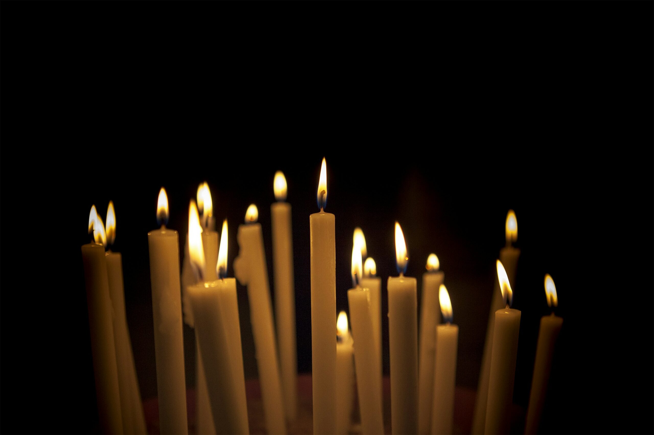 lote de velas blancas