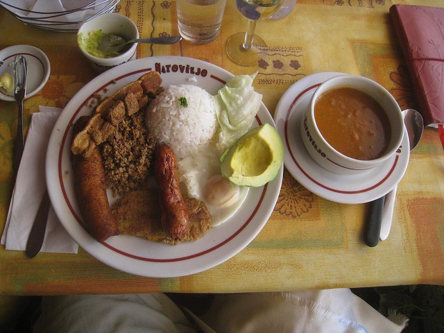 Bandeja Paisa Plata Montanero (aka Bandeja Paisa)