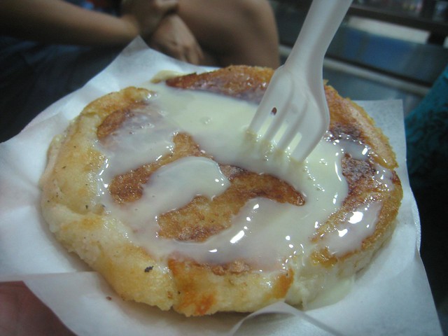 Arepa con Queso Arepa con Queso