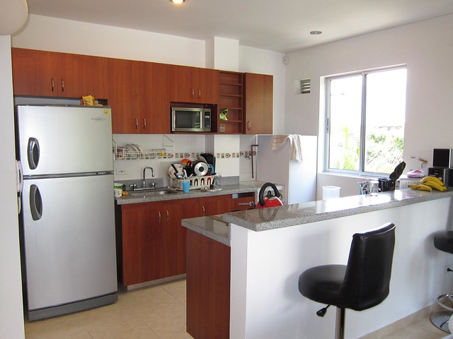 The fully equipped kitchen makes it easy to cook at home. The fully equipped kitchen makes it easy to cook at home.