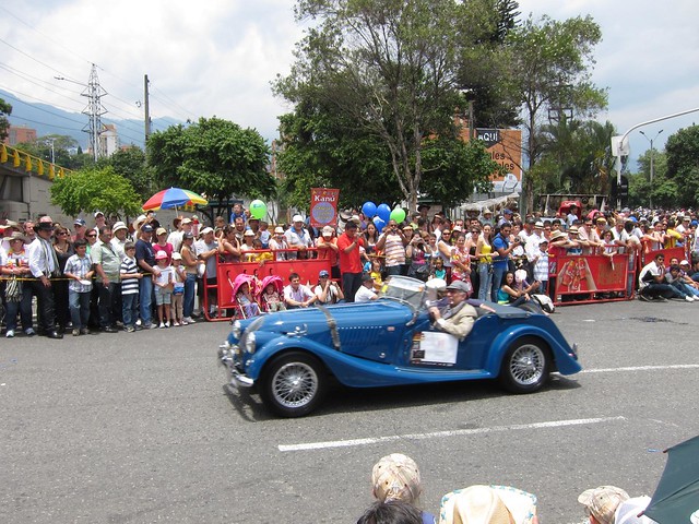 One of my favorite cars of the day.  I thought it was perfect that the older driver was smoking a pipe.