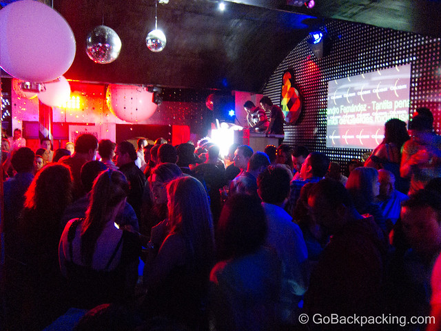 A packed house on a Wednesday night. A packed house on a Wednesday night.