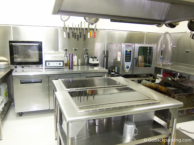 La cocina de El Cielo cuenta con una placa de inducción. La cocina de El Cielo cuenta con una placa de inducción.