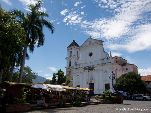 Plaza principal en Santa Fe de Antioquia