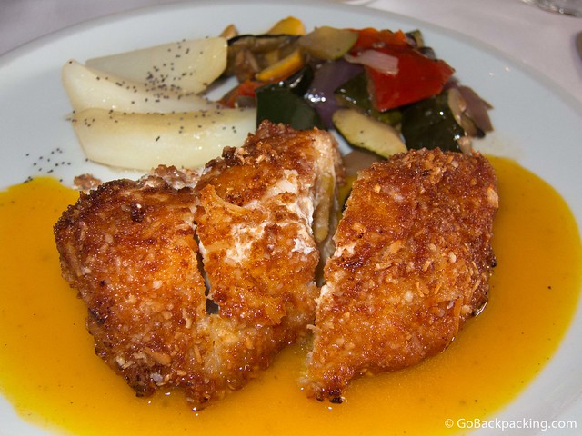 Mango-filled chicken breast with grilled vegetables Mango-filled chicken breast with grilled vegetables