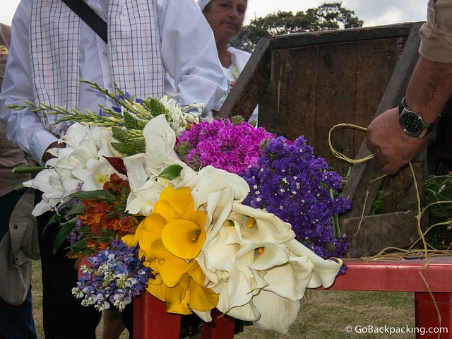 Silleta The silleteros demonstrate how they put together the silletas, or flower arrangements