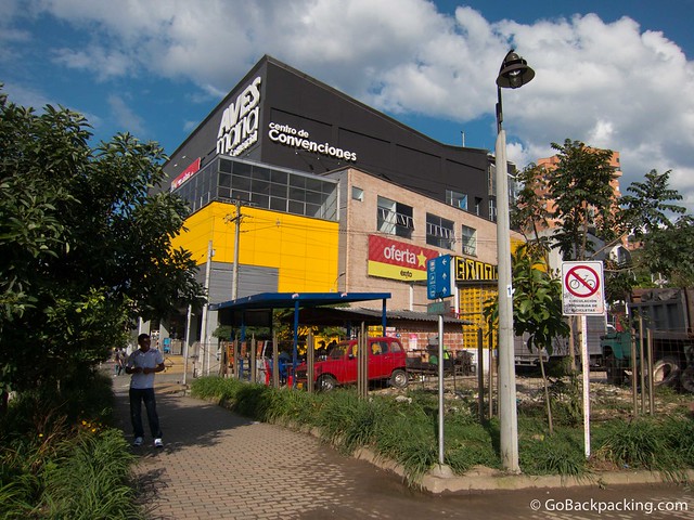 Centro Comercial Aves Maria Centro Comercial Aves Maria