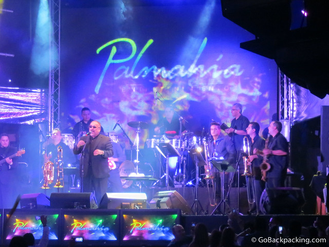 Willie Colon at Palmahia Willie Colon takes the stage at Palmahia Discoteca