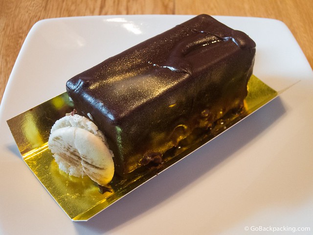 The Comte de Monte Cristo The Comte de Monte Cristo is a biscuit filled chocolate mousse, covers in a chocolate glaze